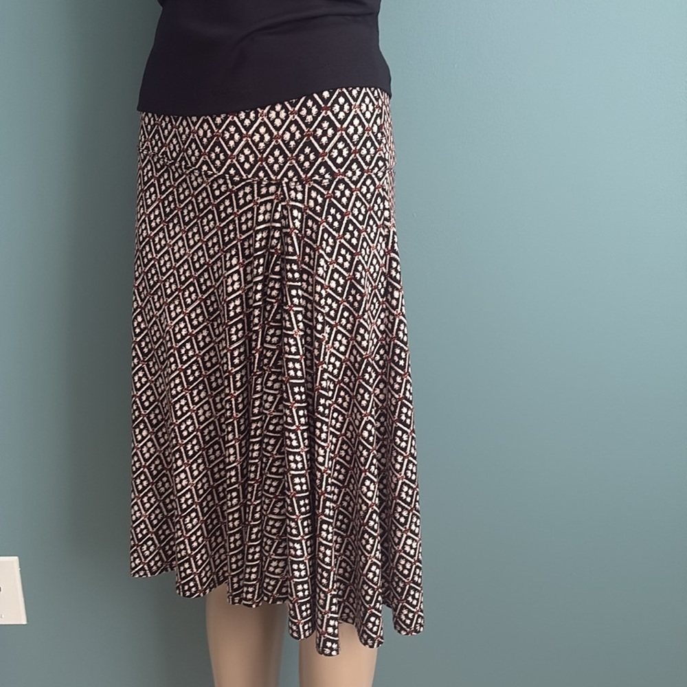 SASSY COMFY MAX STUDIO SKIRT